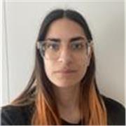 Profesora de diseño gráfico, aunque puedo dar otra materias relacionadas con el arte y el diseño. Clases online.