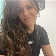 Apasionada de lo que hago, con ganas de ofrecer conocimientos. Clases de sanidad o español.