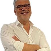 Best Portuguese tutor in the world with knolodge of an huge variety of subjects