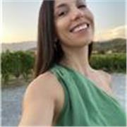 Ciao! Sono brasiliana, vivo da 4 anni a Milano. Certificata Invictus Academy. Sarà un piacere aiutarti nel tuo percorso fitness. 