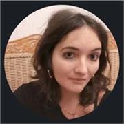 Un profil d'enseignante-étudiante pour les cours sur les matières littéraires et les sciences humaines (grande variété de disciplines)