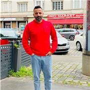 Handballtrainer und Übungstrainer, ehemaliger Spieler der syrischen Handballmannschaft und betreute das Training vieler Studenten