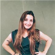 Profesora de español y de las diversas materias escolares