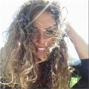 Insegnante madrelingua italiana, esperta nella comunicazione, offre lezioni di trasmissione efficace, verbale e scritta per stranieri