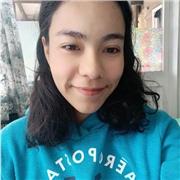 Profesora de Dibujo dicta clases