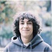 Profesor de química apto para todas las edades y niveles.