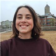 Profesora de ingles y ayuda a de hacer deberes de otras asignaturas si es necesario