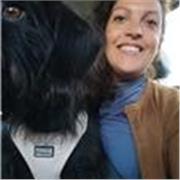 Profesor de matematicas imparte clases de matematicas a jovenes y adultos