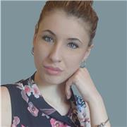 Docente di arte, discipline grafiche, con 2 anni di esperienza, offre lezioni di graphic design e social madia marketing.