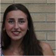 Studentessa al secondo anno di medicina in inglese a Pavia, diplomata al liceo scientifico tradizionale, certificazione di inglese IELTS livello C1