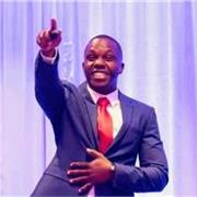 An energetic motivational Speaker passionate about transform8ng people 
