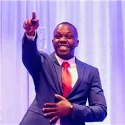 An energetic motivational Speaker passionate about transform8ng people