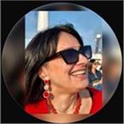 Offro lezioni private a ragazzi e adulti, proposte personalizzate, garantisco esperienza di 20 anni e serietà.