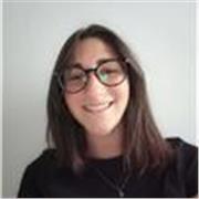 Studentessa triennale di mediazione linguistica impartisce lezioni private di inglese, italiano, storia, geografia, italiano a stranieri, in presenza o online a studenti di scuole medie o superiori e universitari