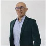 Profesor de apoyo escolar para niños y jóvenes, en modalidad virtual