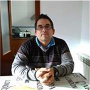 Graduado como Ingeniero en Cuba, preparado para la docencia.