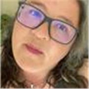 Profesora de matemáticas con experiencia en adecuación y adaptación de contenido, alumnos desde 4 básico hasta preparación PAES