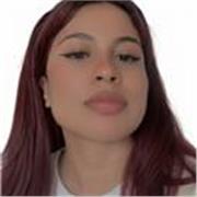 Profesora con experiencia en clases en línea para jovenes y adultos