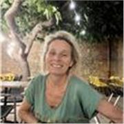 Professeur licenciée en psychologie disponible pour vous aider dans vos devoirs ou à apprendre le français 
A très vite 