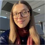 Soy estudiante de 3º de Enfermería. Soy una chica con interés por enseñar a los niños. Puedo dar clases desde primaria a la ESO.