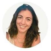 Psicóloga y orientadora educativa y profesora de ciclos. 