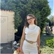 Tengo buen nivel de inglés y ya he dado clases en otras ocasiones , también puedo ayudar en castellano y gallego y plástica 