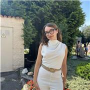 Tengo buen nivel de inglés y ya he dado clases en otras ocasiones , también puedo ayudar en castellano y gallego y plástica