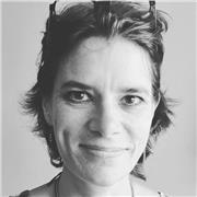 Propose cours de français et soutien scolaire. Tous niveaux.