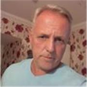 Hi There! Im a friendly easy going English guy with a typical nuetral English accent . Easy to get on with