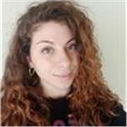 Laureanda in Biologia impartisce lezioni online con l'ausilio della tavoletta grafica a studenti di scuole primarie, secondarie e universitari