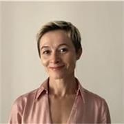 Enseño el español para gente de habla ucraniana y rusa, y el  ruso para hispanohablantes.