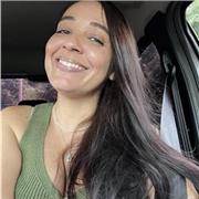 Professora de Alfabetização, utilizando metodologias avançadas e práticas