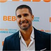 Licenciado en periodismo con experiencia profesional en redacción y literatura 