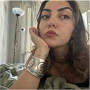 I offer joyful lessons for children, full of games, stories, and creative activities that make learning exciting. 