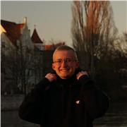 Privater Deutschlehrer bietet Nachhilfe online und in Wien.