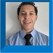 Profesional con idioma español nativo con 8 años de experiencia en capacitación y enseñanza 