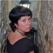 Capacidad para dar clases generales de repaso en el ámbito del arte y la creatividad o de centrarme en una disciplina, ya sea el dibujo o la pintura de la forma en la que lo requiera el alumno o alumna. Experiencia en trabajo con niños y niñas