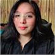 Maestra de inglés con seis años de experiencia en enseñanza online para niños, adolescentes y adultos