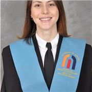 Profesora de inglés graduada en educación primaria con mención en lengua extranjera inglés. Con experiencia