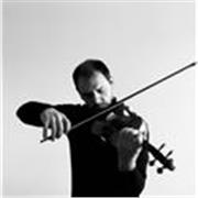 Insegnante di violino disponibile per lezioni di violino online