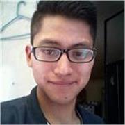 Estudiante de ingeniería química imparte clases a adolescentes de secundaria