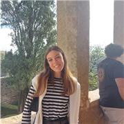 Studentessa magistrale impartisce lezioni a bambini e ragazzi, disponibile anche per aiuto compiti in altre materie