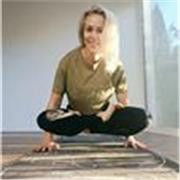 „Keine Zeit fürs Studio? Yoga kommt zu dir“
Weniger Stress, mehr Power: Yoga-Auszeit – flexibel & von Zuhause.