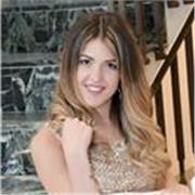 Studentessa di giurisprudenza, che ha passato l’esame di diritto penale con il massimo dei voti