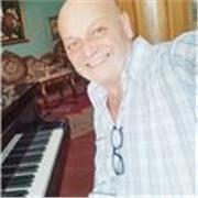Maestro di canto lirico e leggerà tecnica vocale respirazione diaframmatica dizione