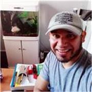 Profesor de matemáticas, física y química, imparte clases a nivel escolar, pre y universitario, tanto virtuales como presenciales