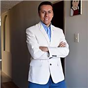 Hablante nativo de español ofrece clases virtuales de español desde Ecuador y además, comunicación y producción radiofónica.
