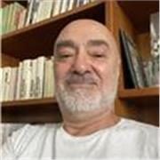 Journaliste depuis plus de 35 ans ; passionné de littérature et d'histoire