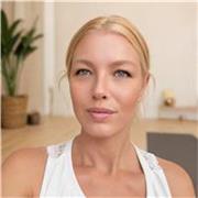 Professeure de yoga certifiée – Yoga doux, Hatha, Yin et relaxation en ligne