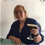 Kent online adults’ English tutor: Primary-Education graduate, Psychology-student. 